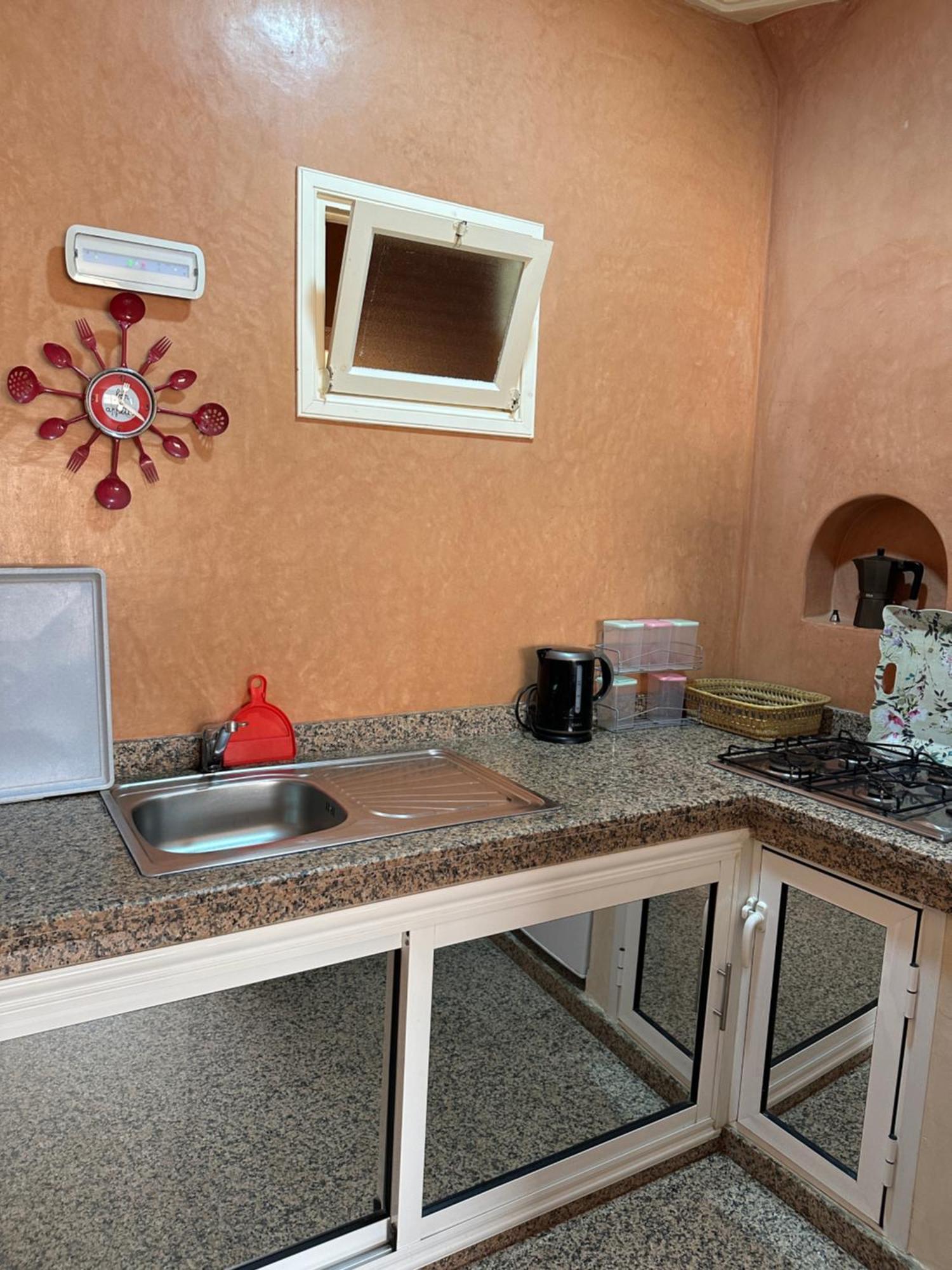 Europa Mirlef T Aventur Guest House Mirleft Εξωτερικό φωτογραφία
